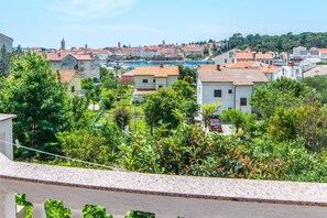 Apartment, Mehrere Betten | Balkon