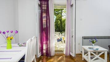 Apartment, 1 Katil Kelamin (Double) dengan Katil Sofa | Ruang tamu | TV