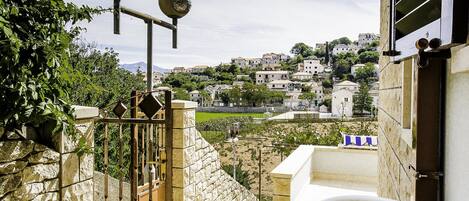 Apartment, 1 Double Bed | Balcony