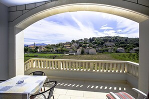 아파트, 더블침대 1개 및 소파베드 | 발코니