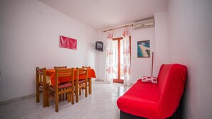 Apartment, Multiple Beds | Living room | TV - Apartments Brizić (Bol)