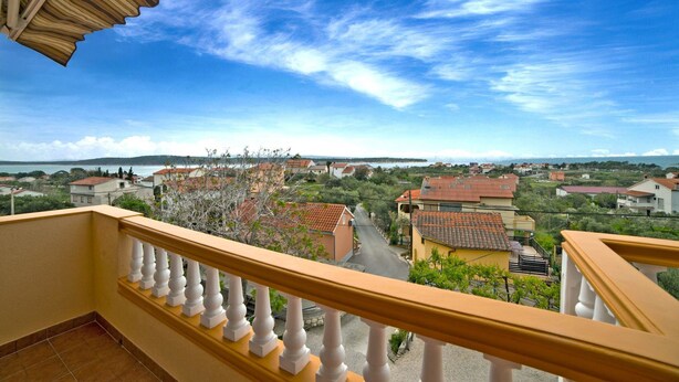 Unclassified image, 1 of 42, button - Apartments Javoran (Rab)