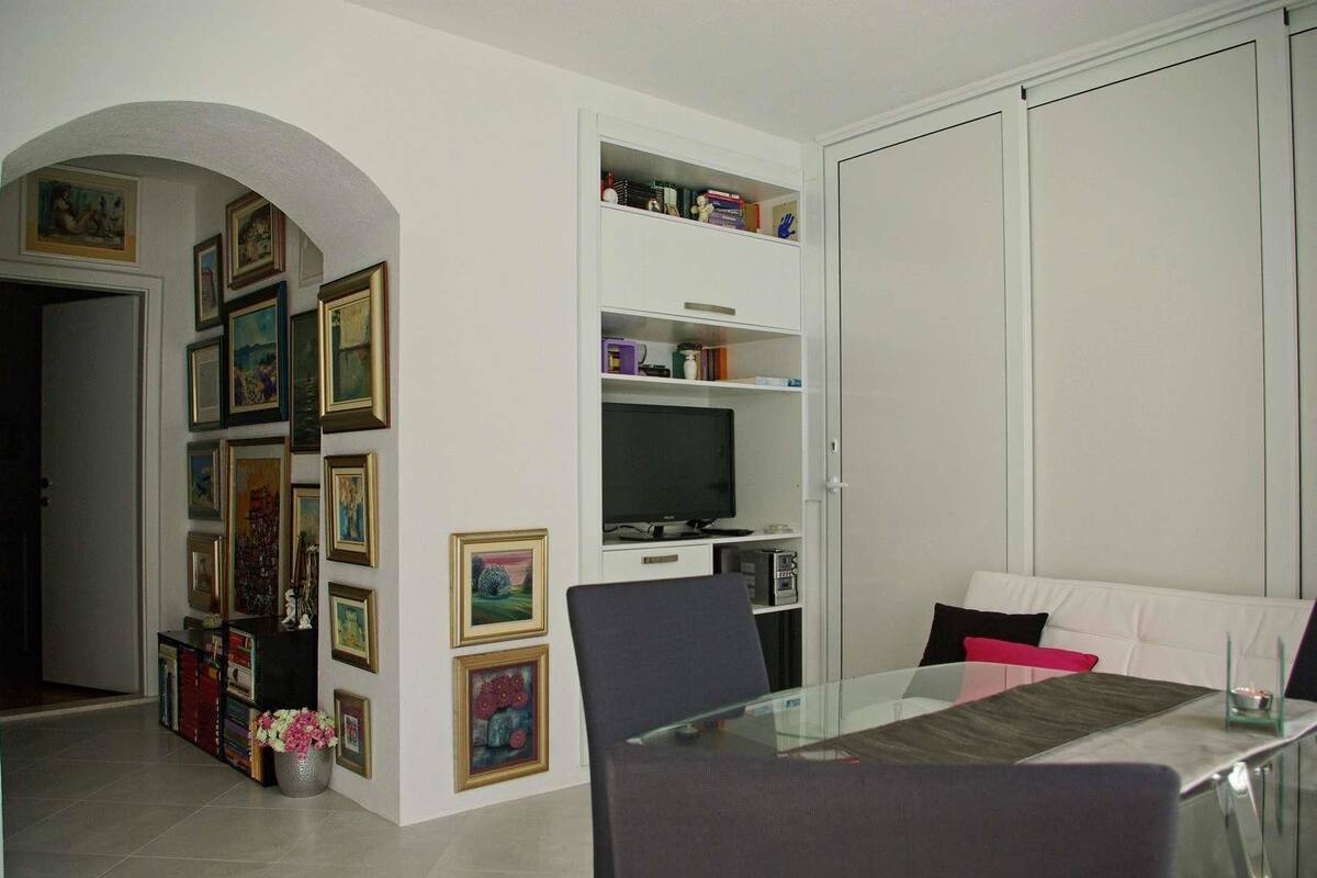Departamento, 1 cama matrimonial y sofá cama | Sala de estar | Televisión