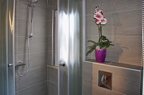 Apartamento, 1 cama doble con sofá cama | Baño