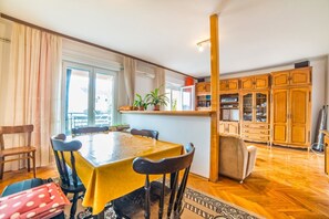 Apartment, Mehrere Betten | Eigene Küche | Herdplatte, Kochgeschirr/Geschirr/Besteck