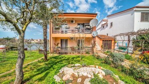 Apartment, Multiple Beds | Property grounds - Apartments Dragutin (Fazana)