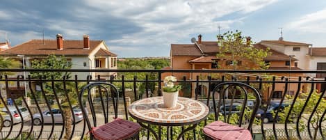 Apartamento, 1 cama doble con sofá cama | Balcón