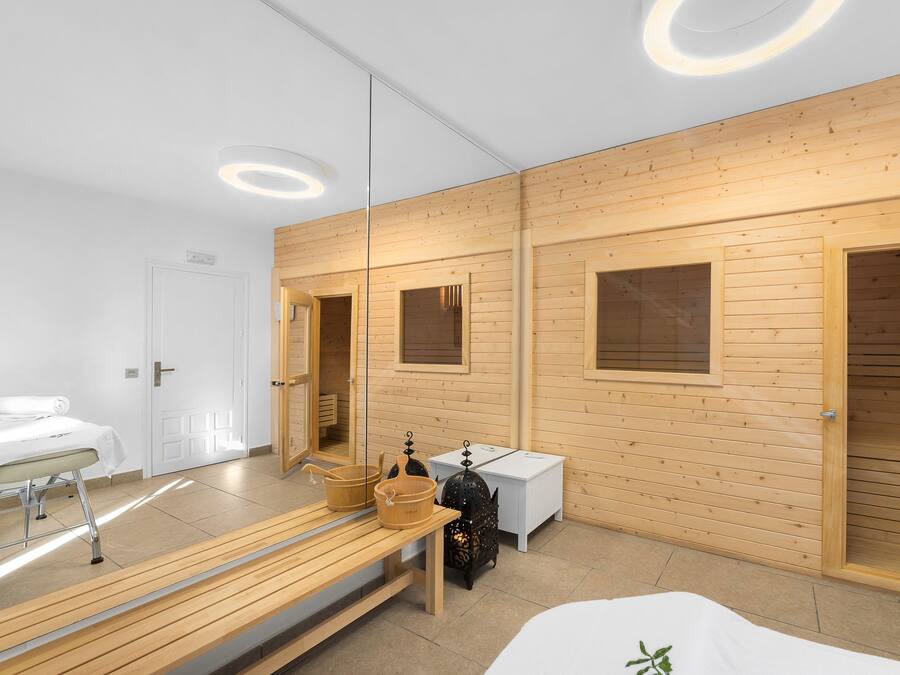 Phòng xông hơi sauna
