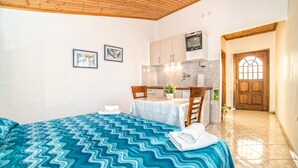 Unclassified image, 3 of 38, button - Apartments Lučano (Labin)