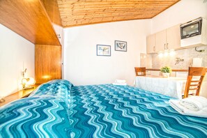 Departamento, 1 cama matrimonial | Wifi gratis y ropa de cama 