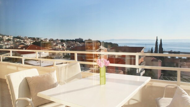 Unclassified image, 1 of 24, button - Apartments Topic B.voda (Baska Voda)