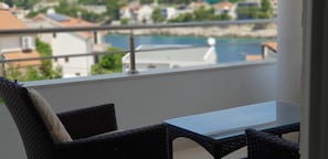 Departamento, 1 cama matrimonial | Balcón