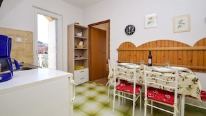 Apartment, 2 Double Beds - Apartments Stilinović (Tisno)