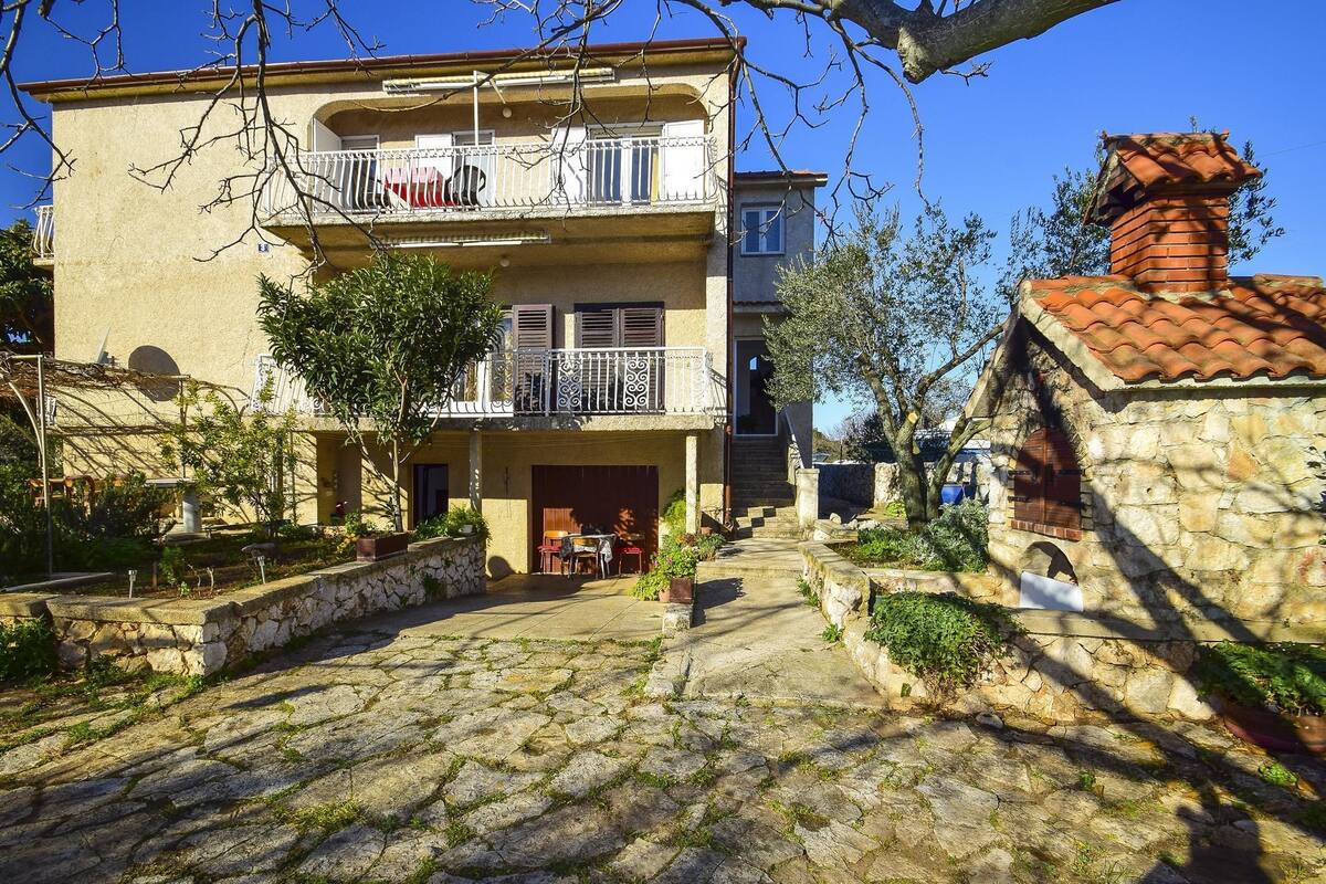 Apartment, Multiple Beds | Exterior