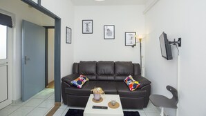 Apartment, 1 Double Bed with Sofa bed | Living room | TV - Apartments Resanović (Fazana)