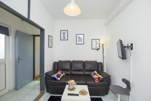 Apartment, 1 Doppelbett und Schlafsofa | Wohnzimmer | Fernseher