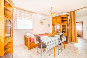 Appartamento, letti multipli | Cucina privata | Piano cottura, pentole/stoviglie/utensili