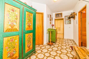 Apartment, Multiple Beds | Interior