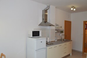 Apartment, 1 Double Bed with Sofa bed | Private kitchen
