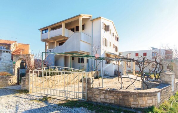 Apartment, Multiple Beds | Exterior
