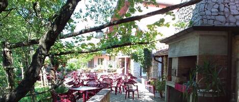 Lunch and dinner served, local cuisine