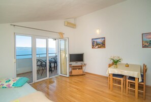 Apartment, Multiple Beds | Living room | TV - Apartments Chiorich (Dugi Rat)