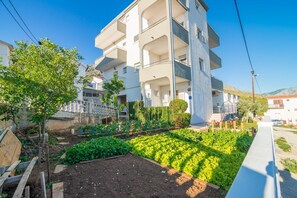 Exterior - Apartments Chiorich (Dugi Rat)