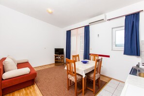 Apartment, 1 Double Bed with Sofa bed | Living room | TV - Apartments Perka (Okrug)