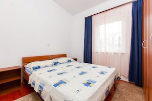 Apartment, 2 Double Beds | Free WiFi, bed sheets - Apartments Perka (Okrug)