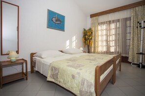 Apartment, Mehrere Betten | Kostenloses WLAN, Bettwäsche