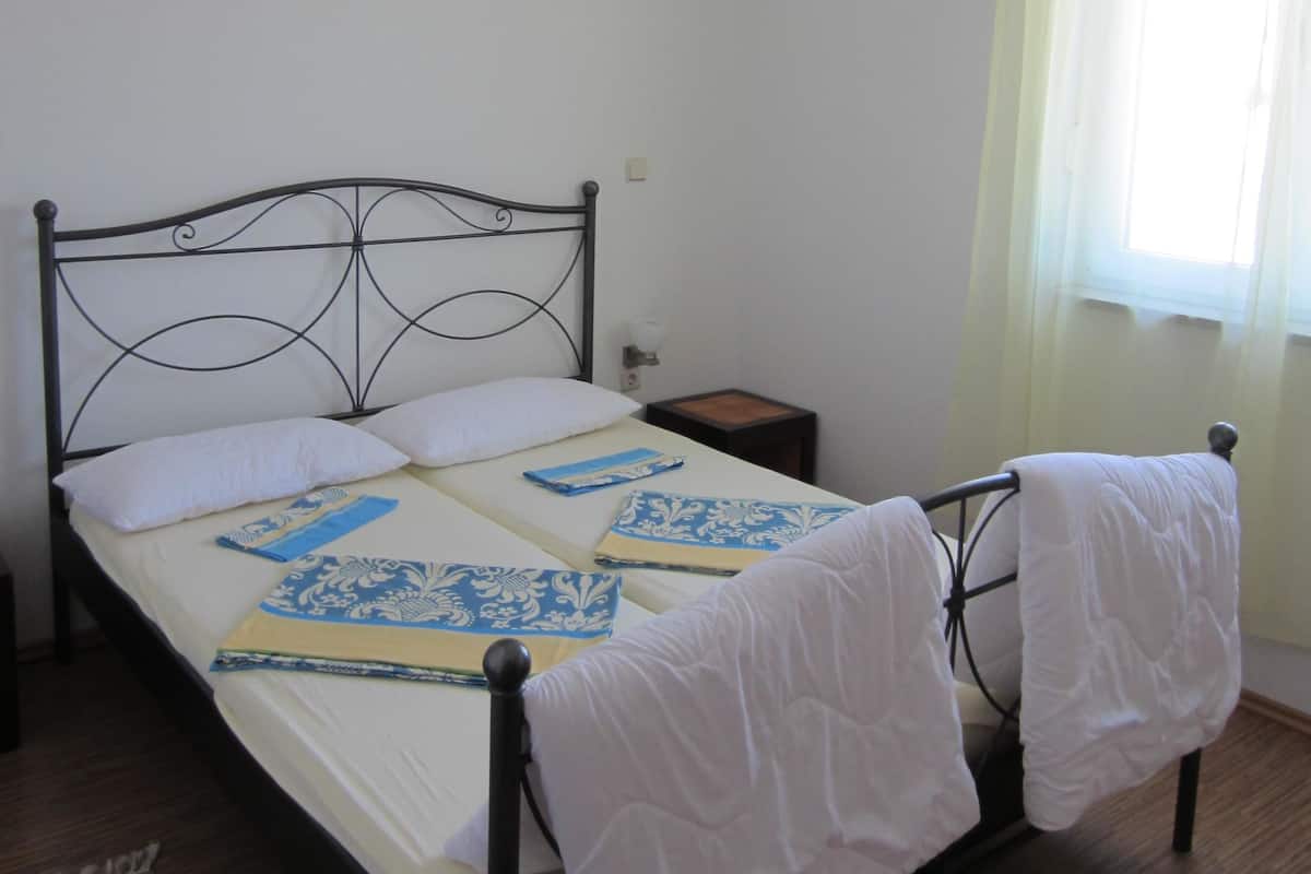 Appartement, 1 lit double et 1 canapé-lit | Accès au Wi-Fi (inclus), literie fournie