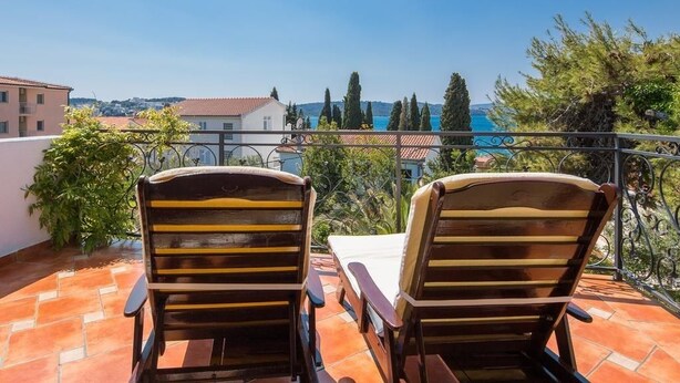 Apartment, Multiple Beds | Balcony - Villa Emerald (Okrug)