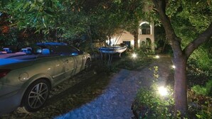 Apartment, Multiple Beds | Property grounds - Villa Emerald (Okrug)