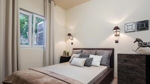 Apartment, Multiple Beds | WiFi (free), bed sheets - Villa Emerald (Okrug)
