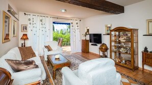 Apartment, Multiple Beds | Living room | TV, DVD player - Villa Emerald (Okrug)