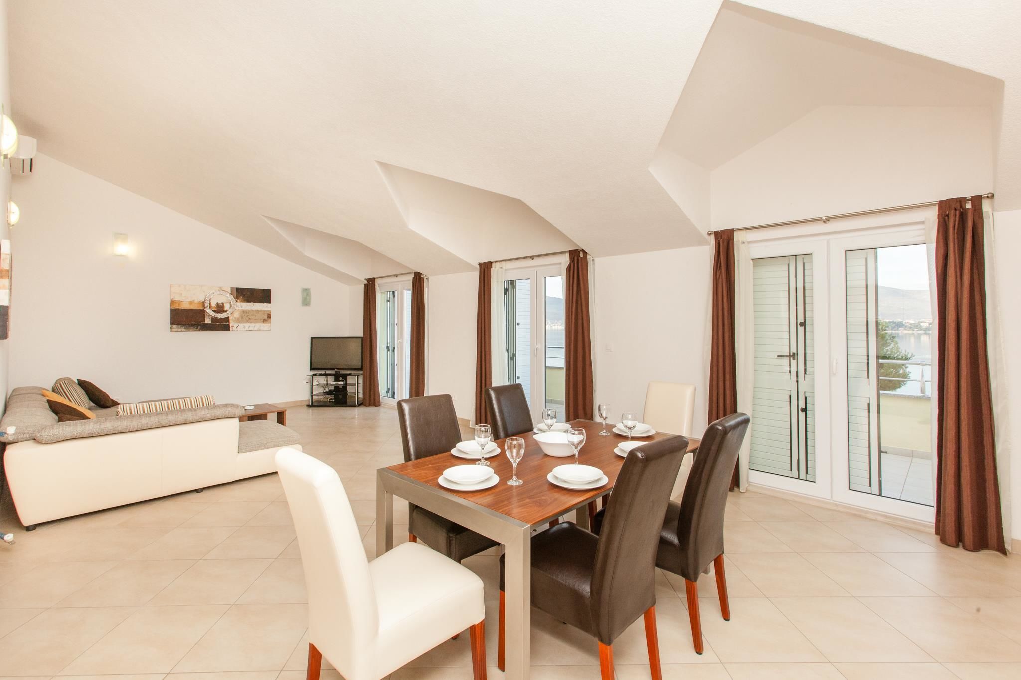 Apartment, Multiple Beds | Private kitchen