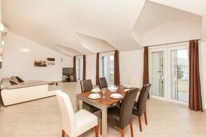 Appartamento, letti multipli | Cucina privata | Frigorifero, microonde, piano cottura, bollitore elettrico