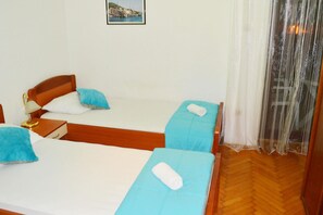 Appartamento, letti multipli | Cucina privata | Forno, piano cottura, pentole/stoviglie/utensili