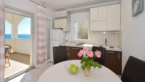 Private kitchen - Apartments Vlah / Three Bedrooms A1 (Rogoznica)