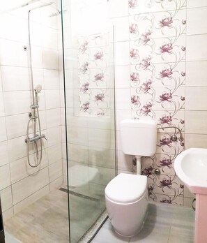 Appartement, Meerdere bedden | Badkamer | Zeep