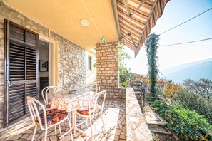 Apartment, 1 Double Bed | Terrace/patio