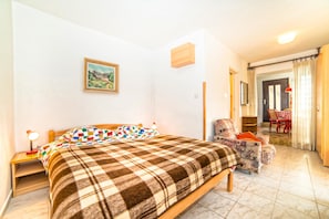 Apartment, 1 Double Bed | Private kitchen
