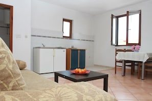 Apartment, 1 Double Bed with Sofa bed | Living room | TV