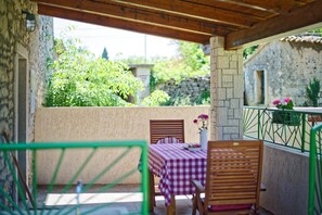 House, Multiple Beds | Terrace/patio