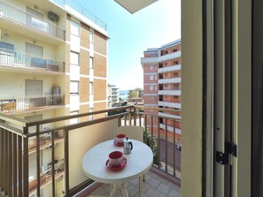 Departamento clásico, 2 habitaciones (48/C) | Terraza o patio