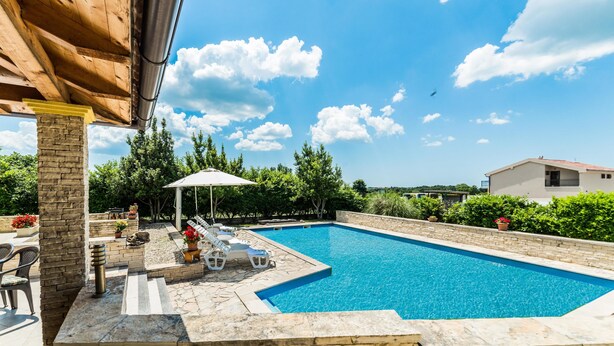 Piscine extérieure