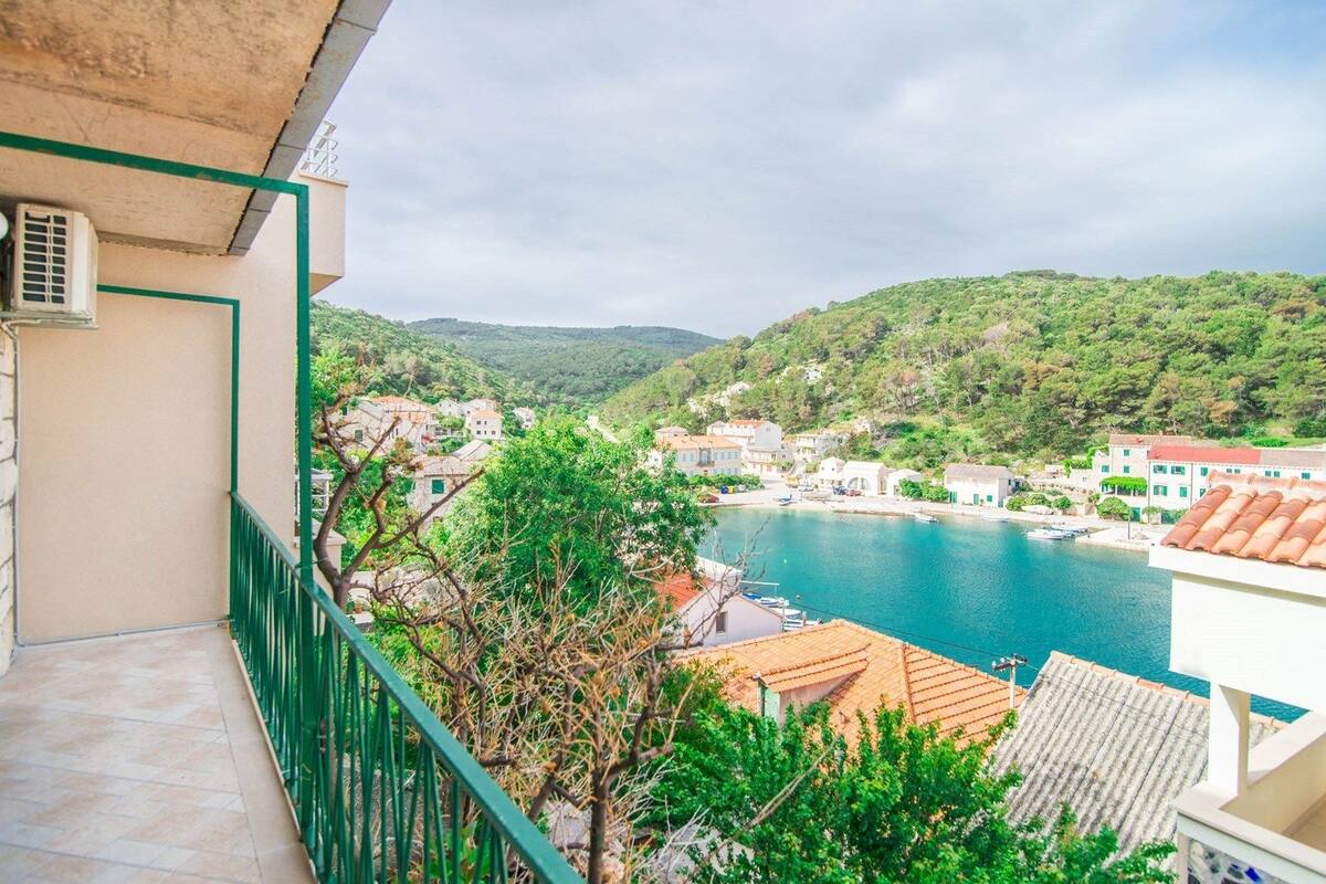 LÀgenhet - flera sÀngar | Balkong