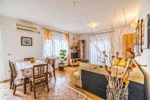Apartment, 1 Double Bed with Sofa bed | Living room
