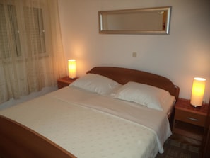 Wifi gratis y ropa de cama 