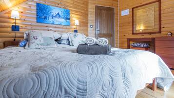 House, Multiple Beds | Property amenity